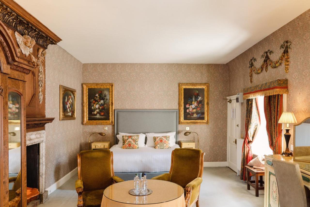 Roman Camp Country House Hotel 칼란더 외부 사진