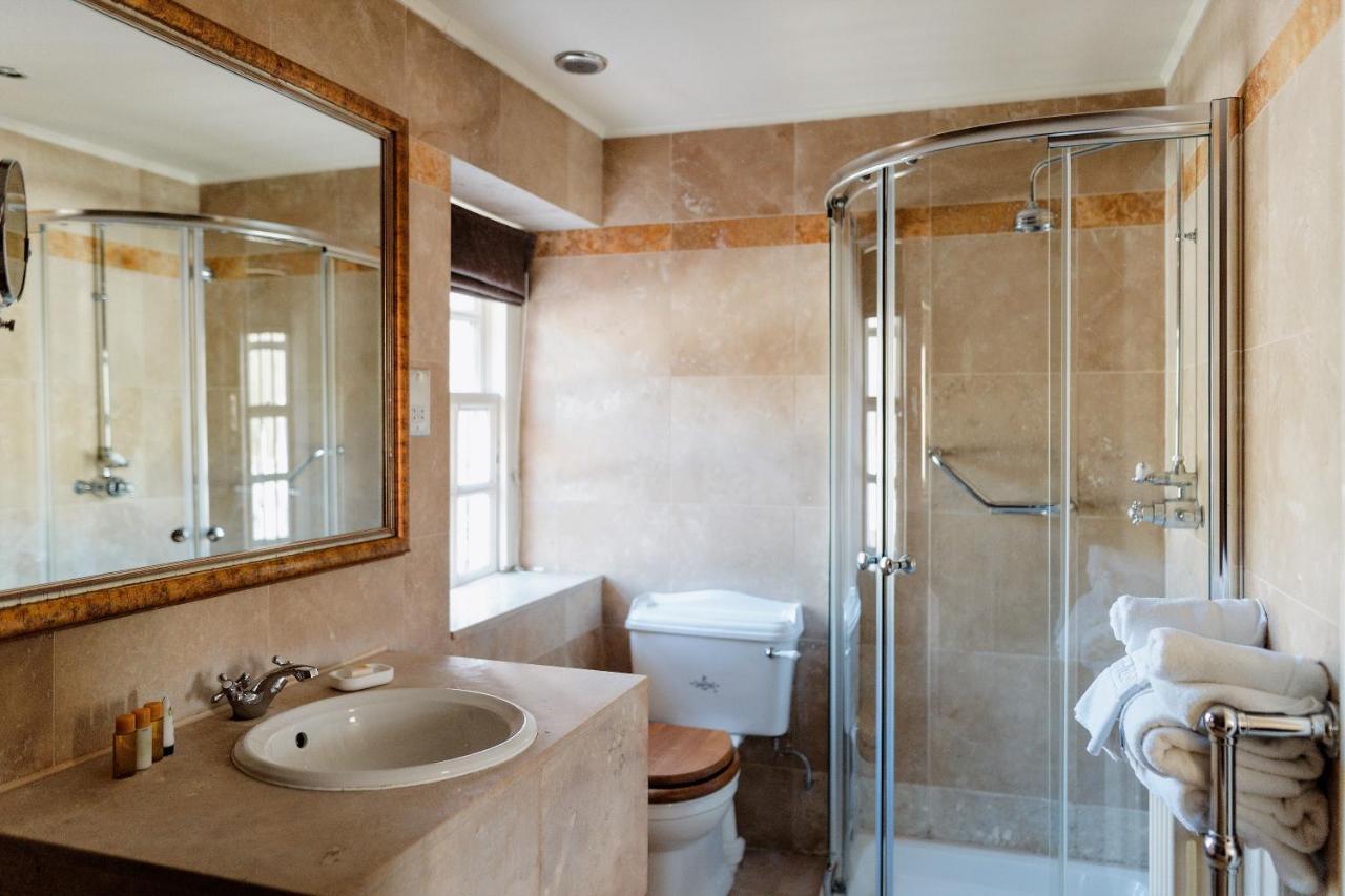 Roman Camp Country House Hotel 칼란더 외부 사진