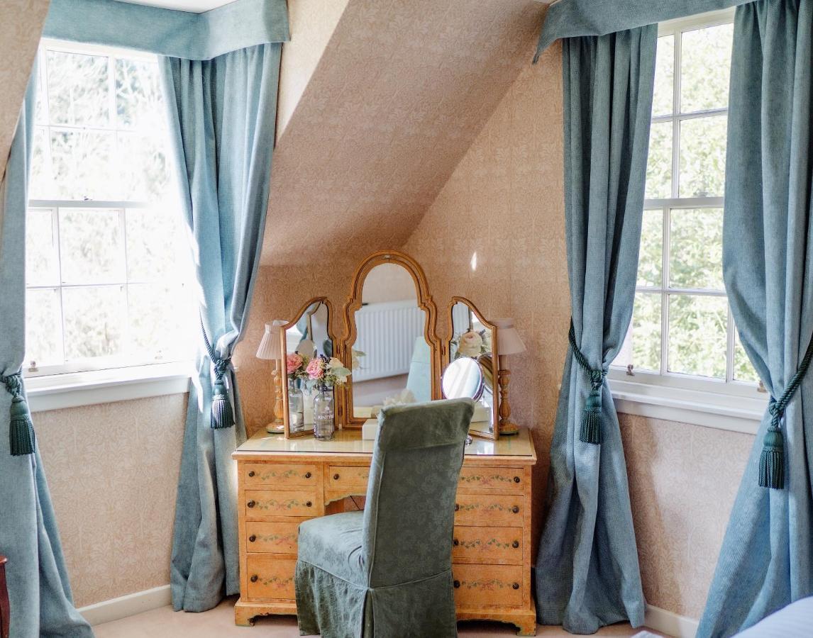 Roman Camp Country House Hotel 칼란더 외부 사진