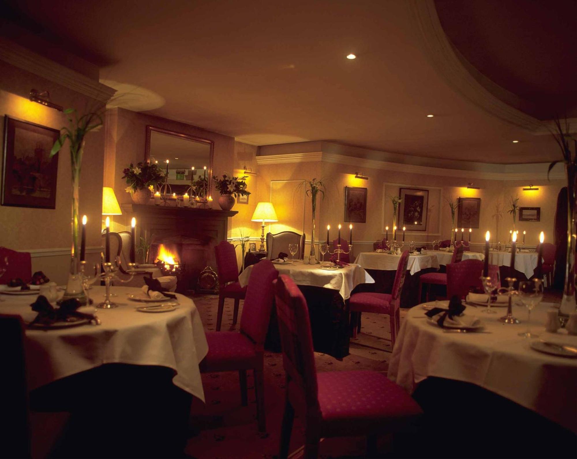 Roman Camp Country House Hotel 칼란더 레스토랑 사진